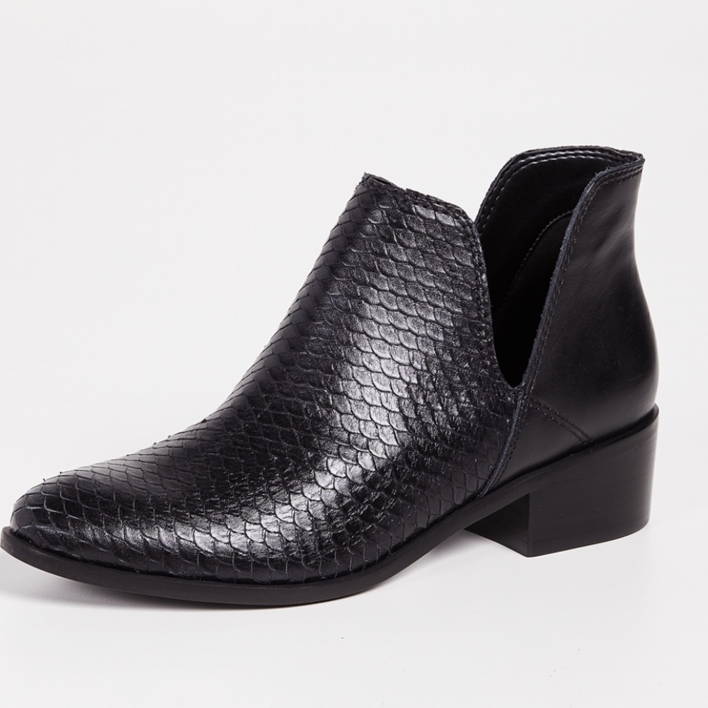 Kaanas Como Scale Booties - image 1